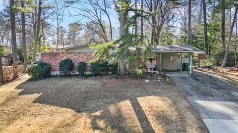 2098 Dundee Dr SE, Smyrna, GA 30080