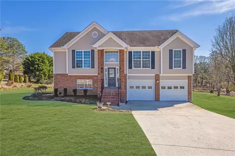 4125 Mark Todd Ct, Hoschton, GA 30548