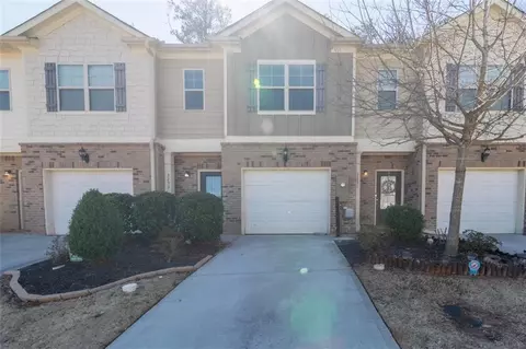3293 Pennington Dr, Stonecrest, GA 30038