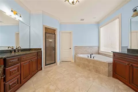 Bath - 29 Long Swamp Dr, Jasper, GA 30143 photo 1 of 5