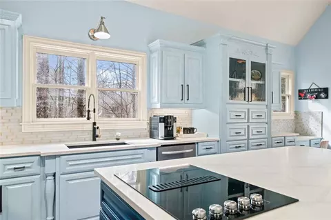 Kitchen - 29 Long Swamp Dr, Jasper, GA 30143 photo 2 of 7