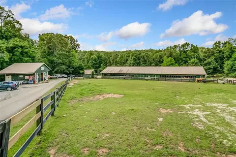 Exterior - 29 Long Swamp Dr, Jasper, GA 30143 photo 14 of 17