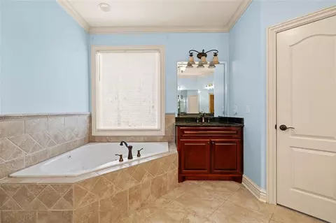 Bath - 29 Long Swamp Dr, Jasper, GA 30143 photo 3 of 5