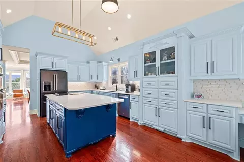 Kitchen - 29 Long Swamp Dr, Jasper, GA 30143 photo 4 of 7