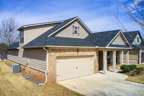 563 Carleton Pl, Locust Grove, GA 30248 photo 2