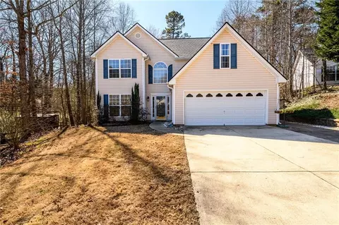 3135 Centurion Dr, Gainesville, GA 30506