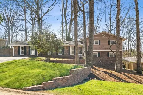 3640 Hickory Cir SE, Smyrna, GA 30080