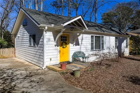 2274 Brengare Dr, Decatur, GA 30033