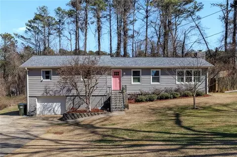 2007 Manassas Dr, Woodstock, GA 30189