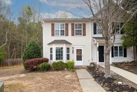 747 Crestwell Cir SW, Atlanta, GA 30331