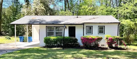 812 Amber Pl NW, Atlanta, GA 30331