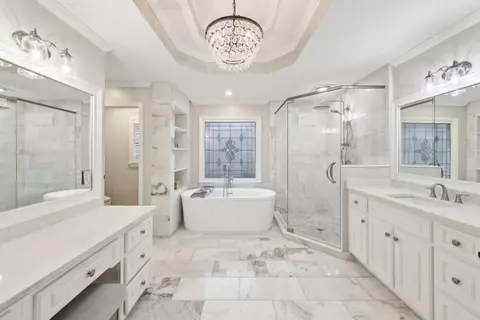 Bath - 1884 Point River Dr, Duluth, GA 30097 photo 3 of 9