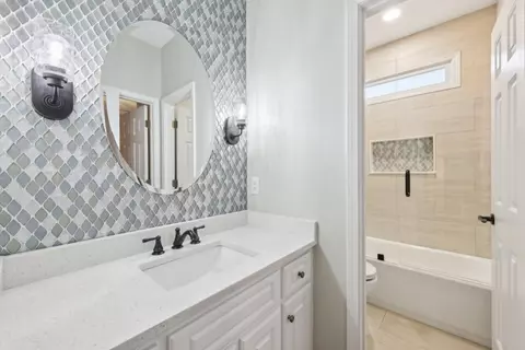 Bath - 1884 Point River Dr, Duluth, GA 30097 photo 1 of 9