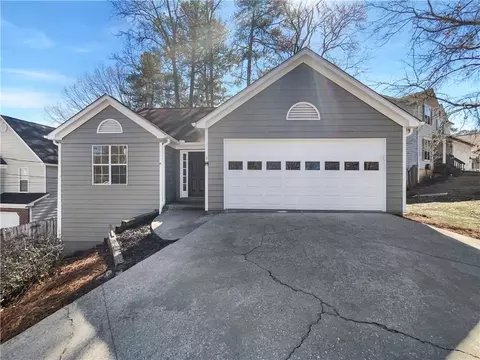 1831 Killarney Dr SW, Marietta, GA 30008