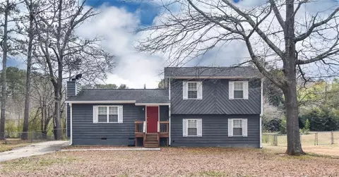 2710 Beaver Creek Xing, Powder Springs, GA 30127