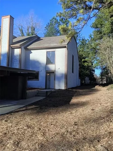 1 Willowick Dr, Lithonia, GA 30038
