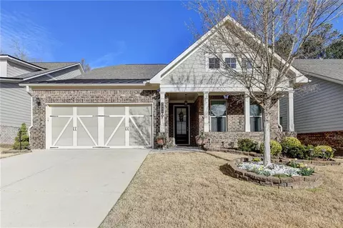3030 Appling Hills Dr, Dacula, GA 30019