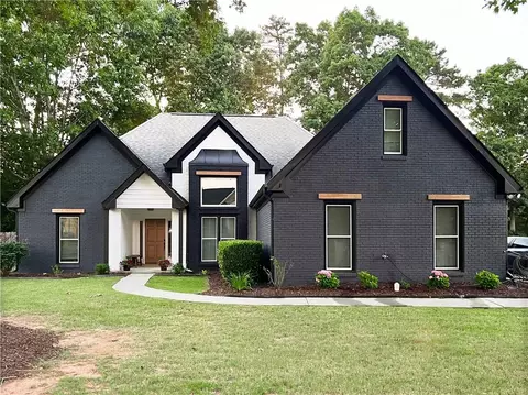110 Roberts Rd, Suwanee, GA 30024