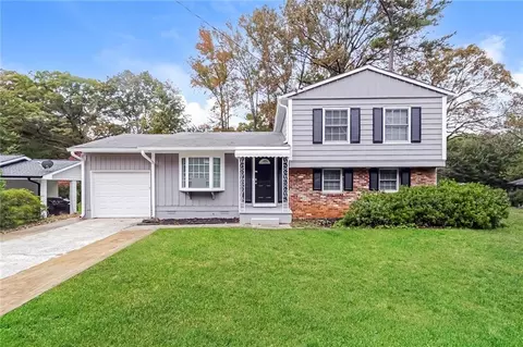 3390 Navaho Trl SE, Smyrna, GA 30080
