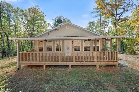 762 Eden Cir, Cleveland, GA 30528