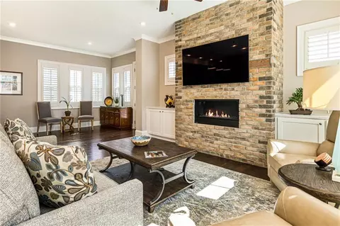 Living - 413 Burbank Aly, Milton, GA 30004 photo 7 of 9