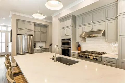Kitchen - 413 Burbank Aly, Milton, GA 30004 photo 3 of 6