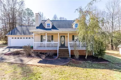 6051 Cane Crossing Dr, Gainesville, GA 30507