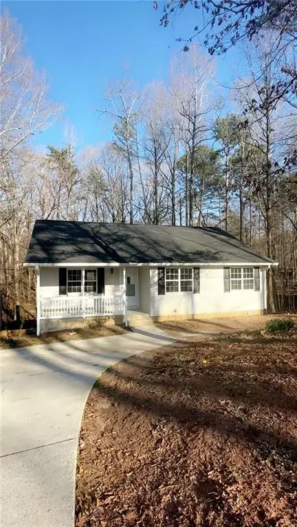 3926 Skyline Dr, Gainesville, GA 30501