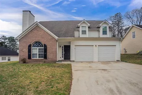 5589 Claridge Cir, Lithonia, GA 30038
