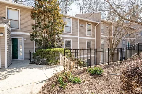 1307 Wynnes Ridge Cir SE, Marietta, GA 30067
