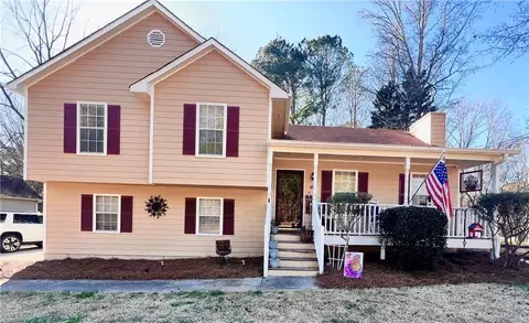 884 Poole Bridge Rd, Hiram, GA 30141