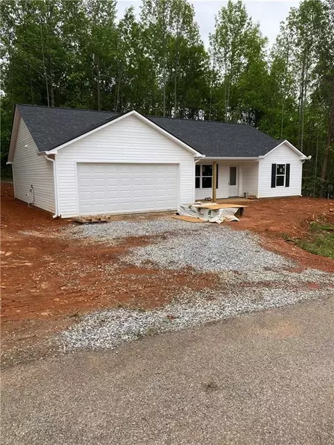 531 Day Star Ln, Mount Airy, GA 30563