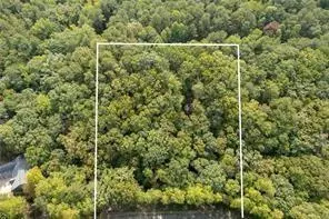 529 Cherokee Dr S, Waleska, GA 30183
