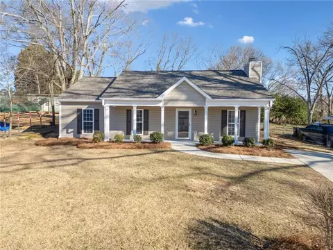27 Spring Dr SE, Marietta, GA 30060