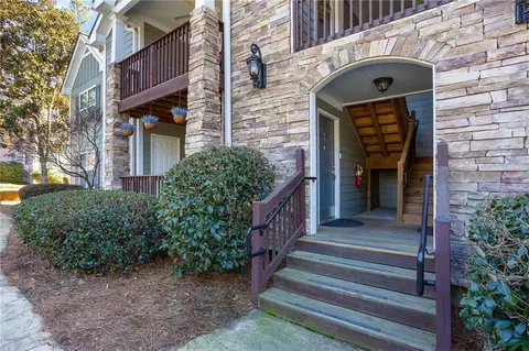 301 Madison Ct SE #301, Smyrna, GA 30080