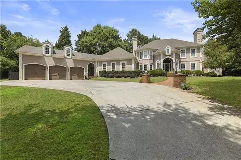 215 Berkshire Ln, Milton, GA 30004