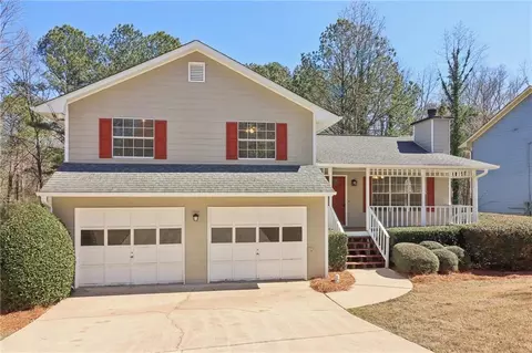 5537 Riverside Dr, Sugar Hill, GA 30518