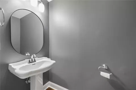 Bath - 3451 Keswick Ct, Atlanta, GA 30341 photo 1 of 5