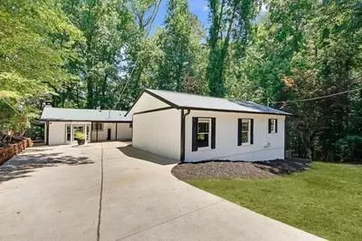 7360 Fields Dr, Cumming, GA 30041