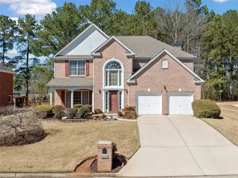 6068 Magnolia Rdg, Stone Mountain, GA 30087