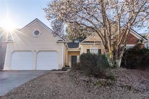 1062 Glen Chase Dr, Lawrenceville, GA 30044
