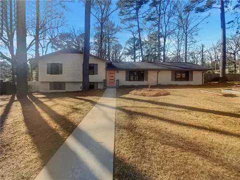2217 Troutdale Dr, Decatur, GA 30032