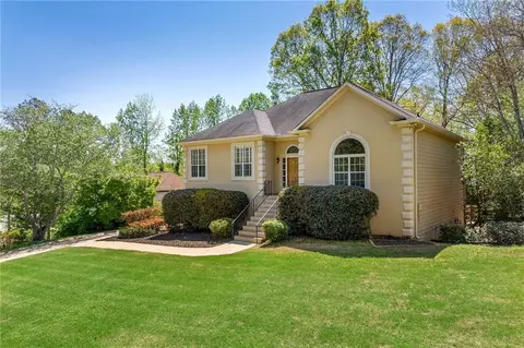 5445 Mountain Trl, Douglasville, GA 30135