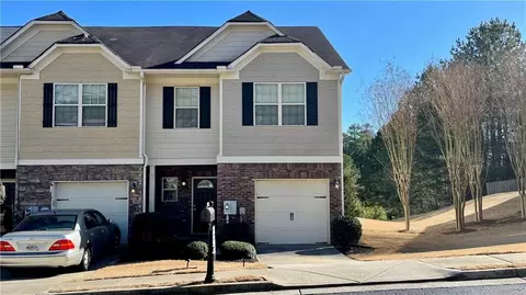2004 Burns View Ln, Lawrenceville, GA 30044
