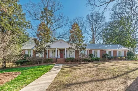 731 Pine Valley Rd, Mableton, GA 30126