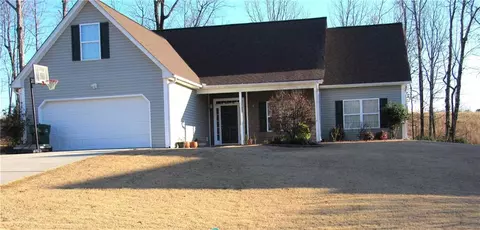 405 Clarion Dr, Carrollton, GA 30116