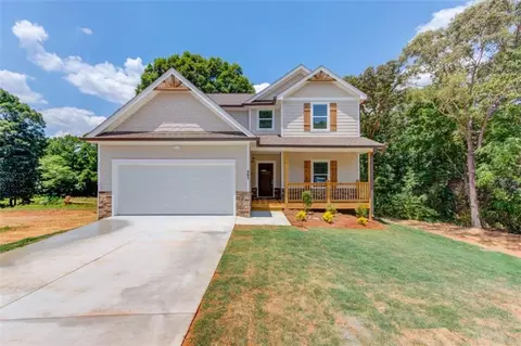461 Webb Meadows Dr, Jefferson, GA 30549 photo 2