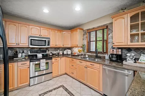 Kitchen - 131 Outback Rd, Jasper, GA 30143 photo 1 of 4