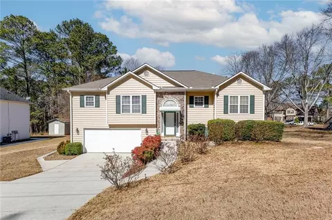1800 Rockdale Cir, Snellville, GA 30078