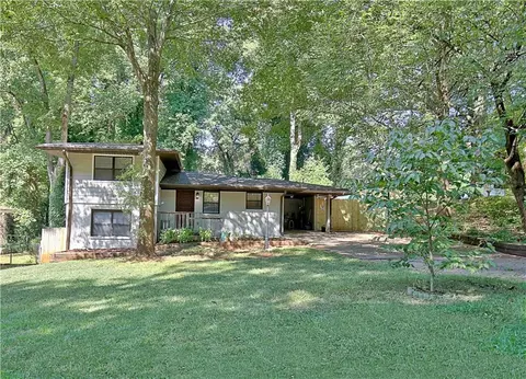 1453 Midview Dr, Decatur, GA 30032